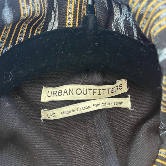 URBAN OUTFITTERS Size Large Fall Aztec Jacket - Picture 5 of 7